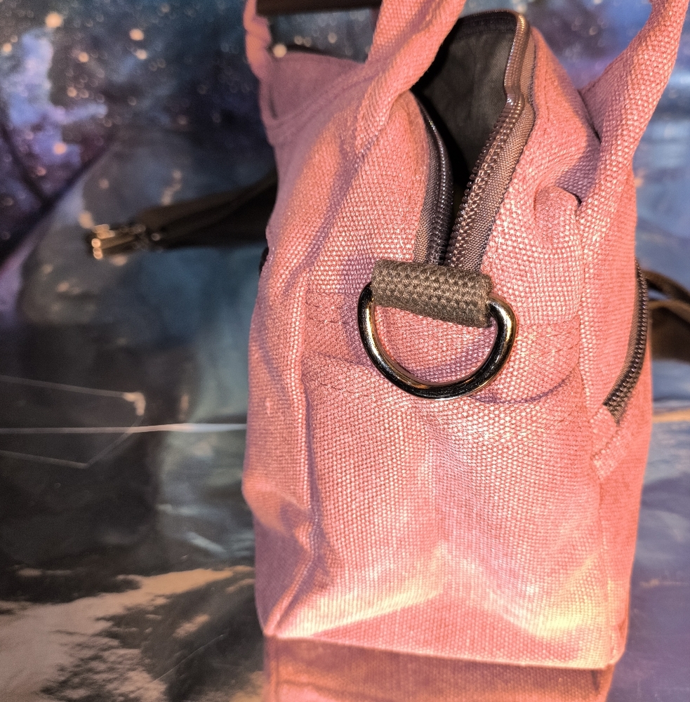 Stylish Pink Handbag - Picture 4 of 9